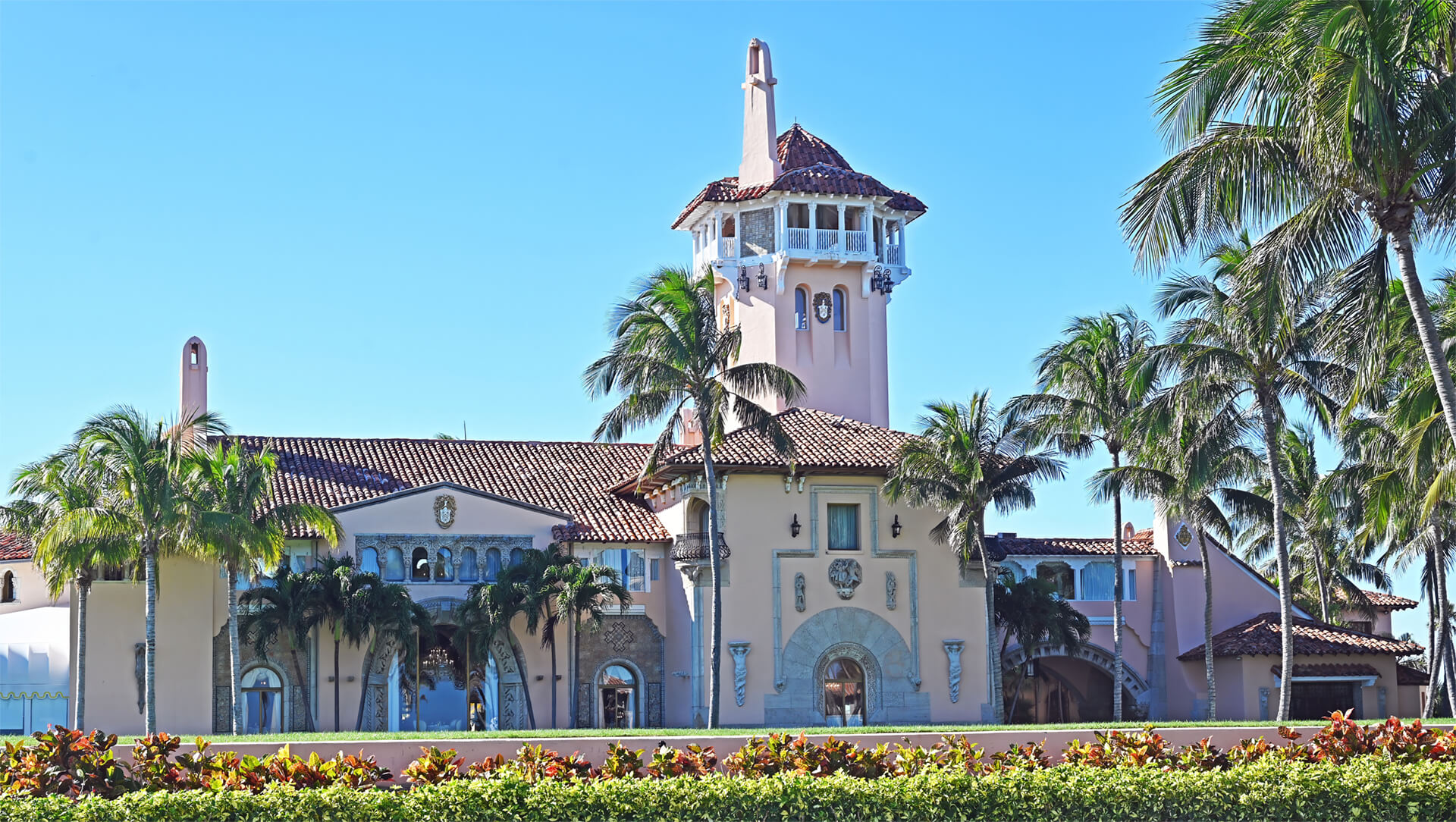 Photo of Trump's residence in Mar-La-Go