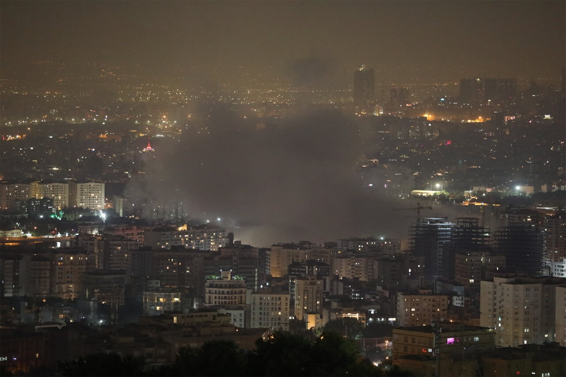 Attacks by Israeli Air Force in Tehran. Photo by Wikimedia: https://upload.wikimedia.org/wikipedia/commons/a/a0/Pictures_of_the_Israeli_attack_on_Tehran_1_Mehr_%282%29.jpg