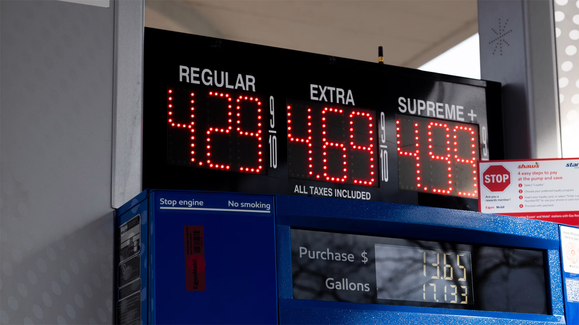 Gas pump displaying prices